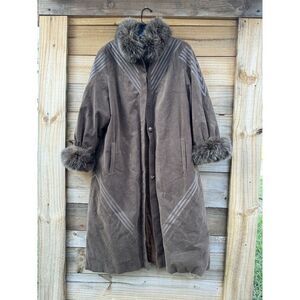 Vintage Graumann Women's Fur Trim Warm Coat Size 38 Milano Italia Alcantara NICE